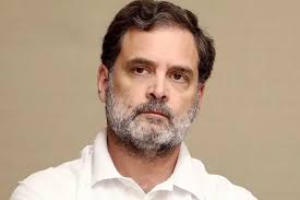 দিল্লিতে নাটকীয় রাজনৈতিক বার্তা: ছাত্র আন্দোলনের আবহে গান্ধী স্মৃতিতে রাহুল, বিরোধীদের ঘিরে কড়া নিরাপত্তা
