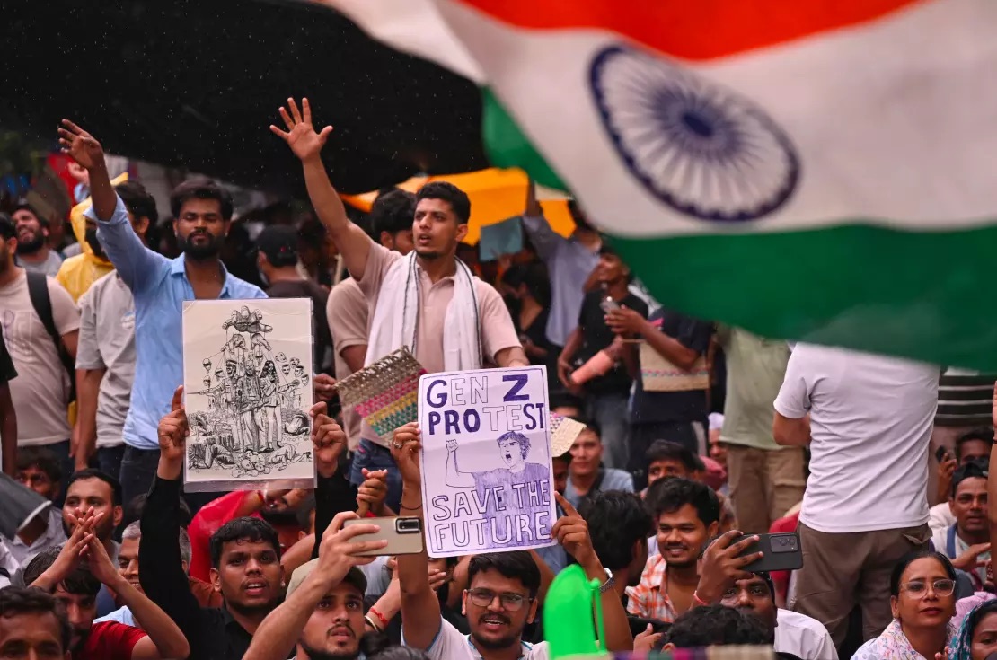 ‘জিতেছে শুধু অভিজিৎ নয়, জিতেছে দেশের ছাত্রসমাজ’ — সিজেপি প্রতিষ্ঠাতার বাড়িতে স্বস্তির নিঃশ্বাস, তবু রাজনীতিতে না যাওয়ার বার্তা বাবার