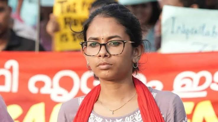 ২০২১ সালের বিক্ষোভ মামলায় ঐশী ঘোষের বিরুদ্ধে জারি হওয়া গ্রেফতারি পরোয়ানায় স্থগিতাদেশ আদালতের