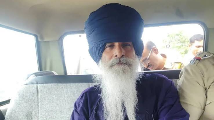 ‘ওয়াহেগুরুর নির্দেশেই হামলা’, জেরায় দাবি সুখবীর বাদলের উপর কৃপাণ চালানো নিহঙ্গ শিখের