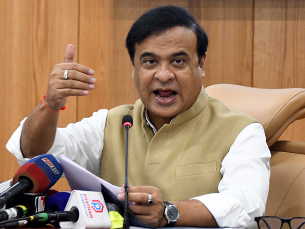 অ্যাম্বুল্যান্সকে পথ দিতে থামবে মুখ্যমন্ত্রীর কনভয়, শিলচর-বিতর্কে কড়া নির্দেশ অসমে