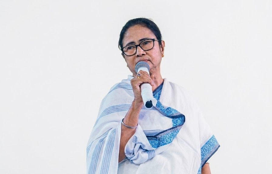 ভোটের আগে মমতার মাস্টারস্ট্রোক