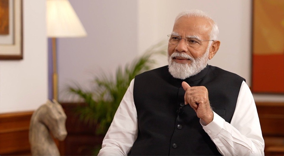 হরমুজ সংকটে জ্বালানি নিরাপত্তা নিয়ে বৈঠকে মোদী