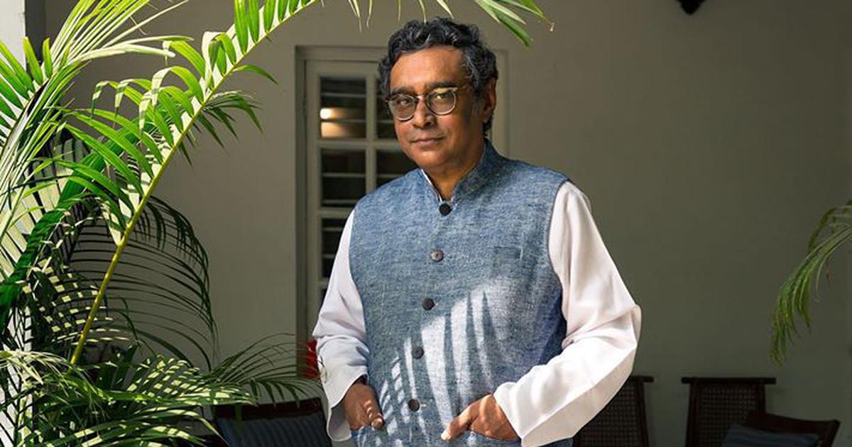 স্বপন দাশগুপ্ত: কলমের প্রজাতন্ত্র থেকে ক্ষমতার করিডরে
