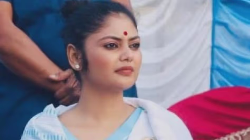 মমতার স্নেহধন্য থেকে বিদ্রোহের মুখ
